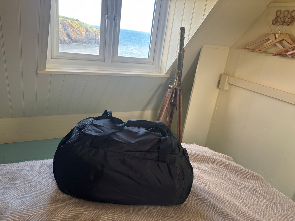 Fury DNA Holdall – Large Sports & Travel Duffel Bag

Built for training. Ready for travel.